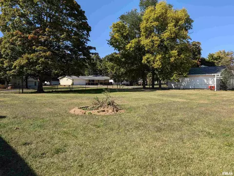 501 E 7th St, Delavan, IL 61734 photo 38