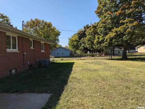501 E 7th St, Delavan, IL 61734 photo 36