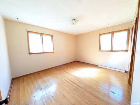 501 E 7th St, Delavan, IL 61734 photo 17
