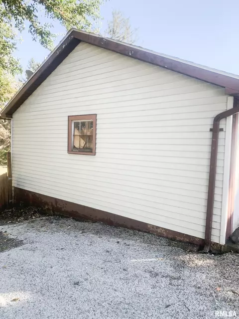 111 N Creamery, Eureka, IL 61530 photo 38
