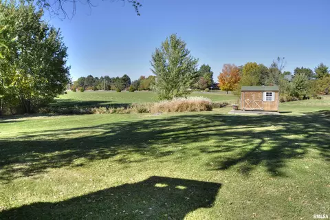 1022 E Oak St, Macomb, IL 61455 photo 20