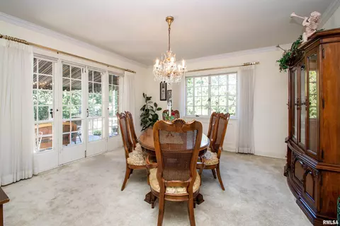 Dining - 201 N Kickapoo Ter, Peoria, IL 61604 photo 1 of 5
