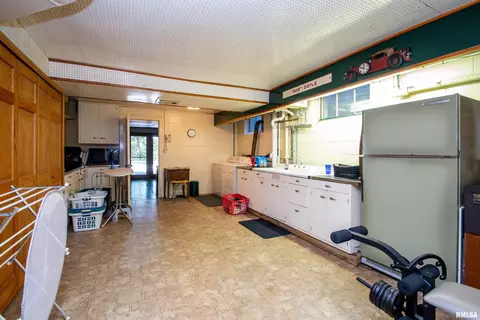 Other - 201 N Kickapoo Ter, Peoria, IL 61604 photo 9 of 12