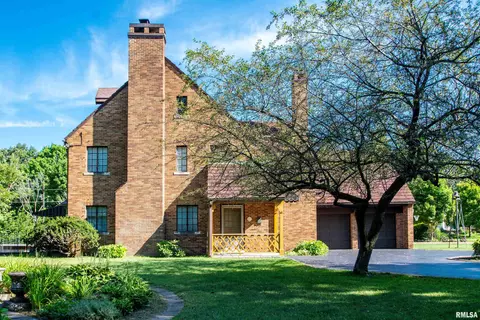 Exterior - 201 N Kickapoo Ter, Peoria, IL 61604 photo 17 of 17