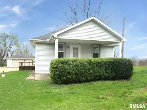 21816 E Us 24 Hwy, Lewistown, IL 61542