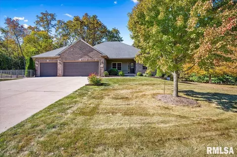 10915 N Fox Meadow Dr, Brimfield, IL 61517