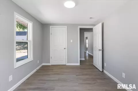 810 9th Ave, Silvis, IL 61282 photo 14