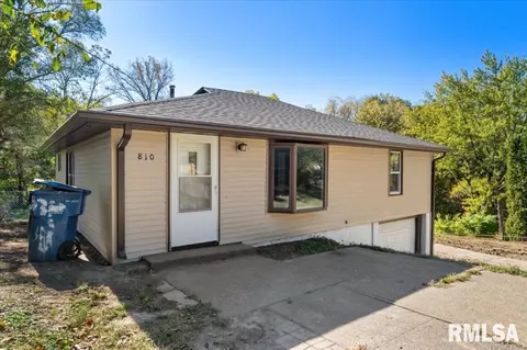 810 9th Ave, Silvis, IL 61282 photo 2