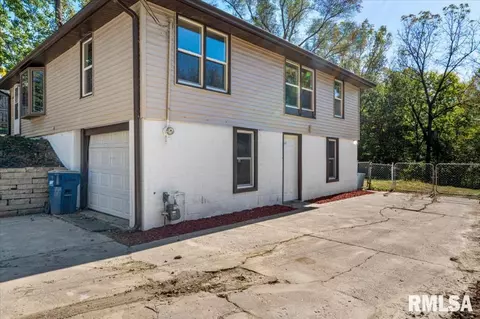 810 9th Ave, Silvis, IL 61282 photo 3