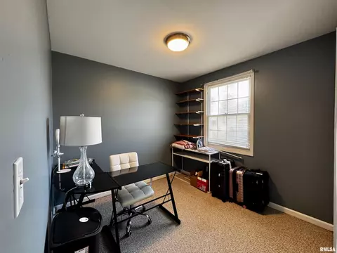 30 S Yorktown Rd, Macomb, IL 61455 photo 16