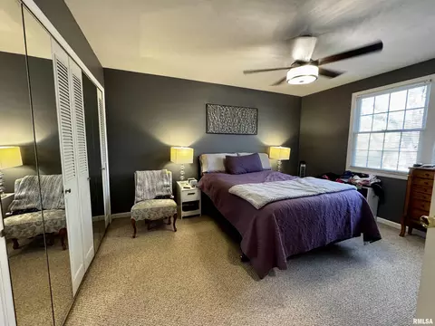 30 S Yorktown Rd, Macomb, IL 61455 photo 13