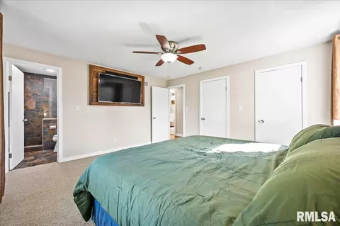 130 E High Point Rd, Peoria, IL 61614 photo 11