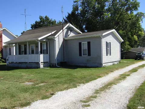 621 E Main St, Ipava, IL 61441 photo 3