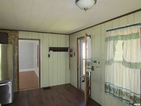 621 E Main St, Ipava, IL 61441 photo 30