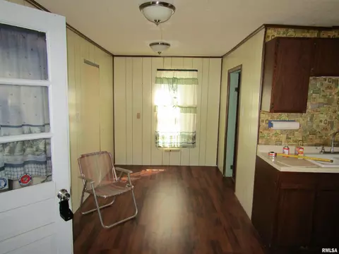 621 E Main St, Ipava, IL 61441 photo 26