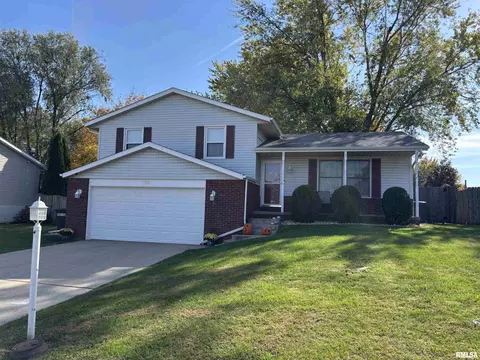 109 Justice Dr, East Peoria, IL 61611