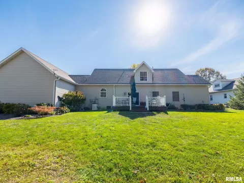 509 E 2nd St, Delavan, IL 61734 photo 58