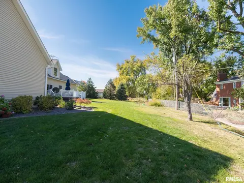 509 E 2nd St, Delavan, IL 61734 photo 56