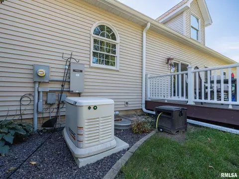 509 E 2nd St, Delavan, IL 61734 photo 54