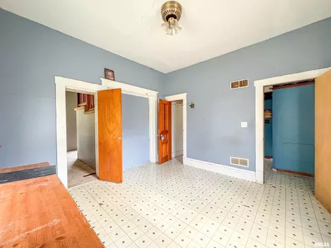 111 S Madison St, Lowpoint, IL 61545 photo 12