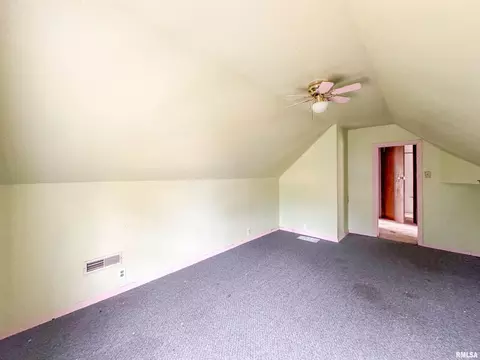 111 S Madison St, Lowpoint, IL 61545 photo 17