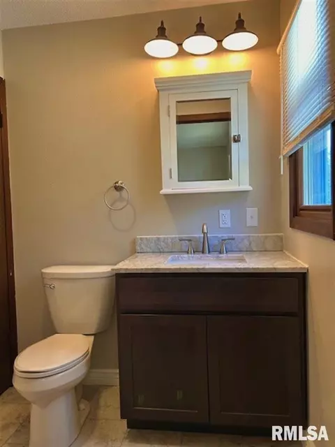 966 S Garfield St, Macomb, IL 61455 photo 15