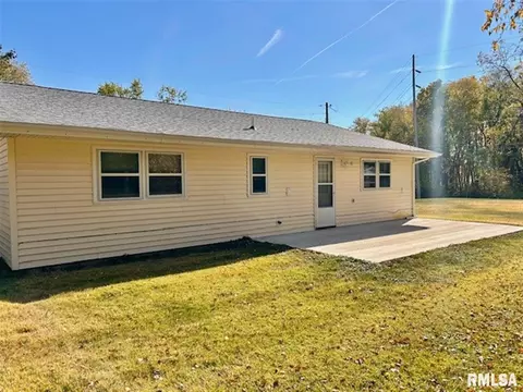 966 S Garfield St, Macomb, IL 61455 photo 3