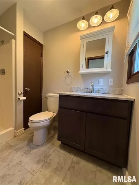 966 S Garfield St, Macomb, IL 61455 photo 14