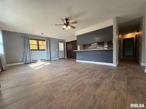 966 S Garfield St, Macomb, IL 61455 photo 5