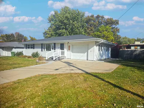 116 Glenridge Dr, East Peoria, IL 61611