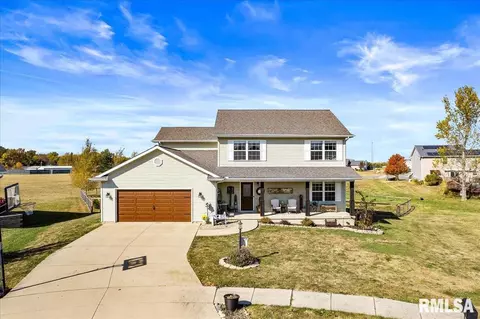 205 Logsdon Ct, Eureka, IL 61530