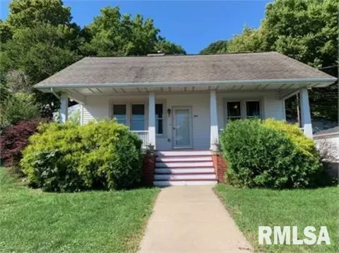 4911 N Galena Rd, Peoria Heights, IL 61616