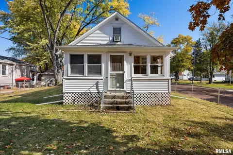 124 S Inglewood St, East Peoria, IL 61611