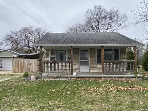 616 N Grand Ave, Saint David, IL 61563