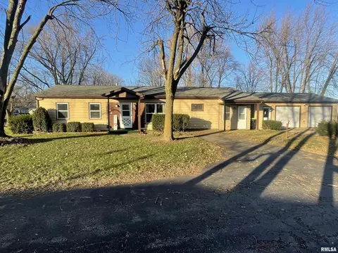 200 N Cornell St, Tremont, IL 61568