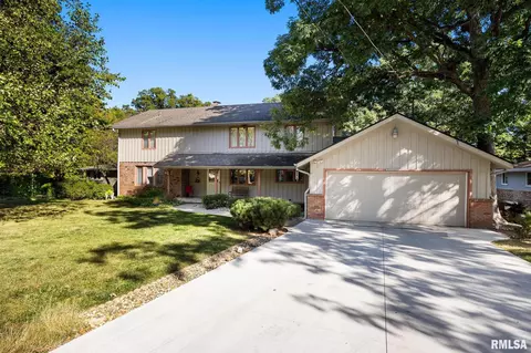 9346 N Timber Ter, Peoria, IL 61615
