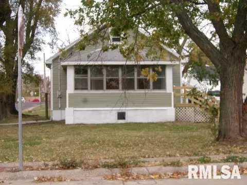 601 Groveland St, Creve Coeur, IL 61610