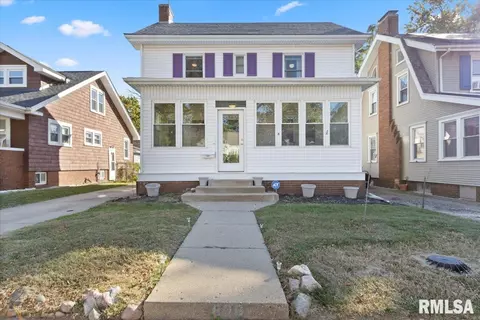 806 W Meadows Pl, Peoria, IL 61604