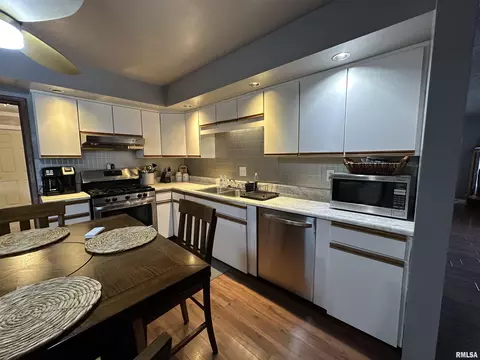 Kitchen - 103 Holden Dr, Macomb, IL 61455 photo 2 of 2