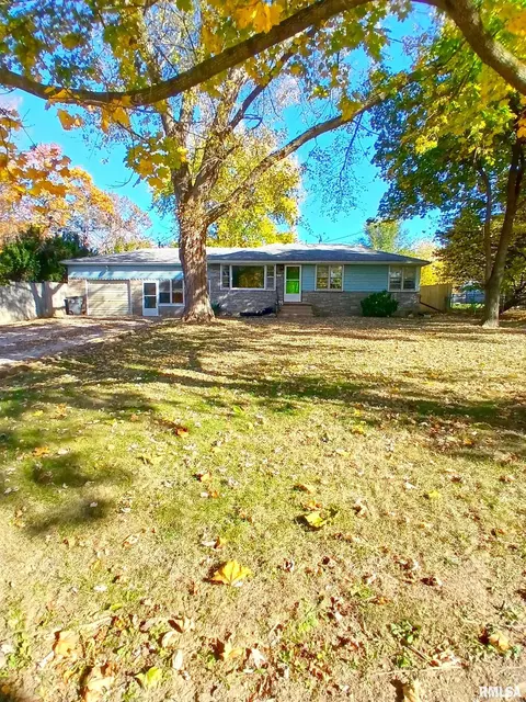 324 Cherry Ln, Washington, IL 61571 photo 6