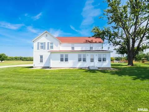 10726 S Glasford Rd, Glasford, IL 61533
