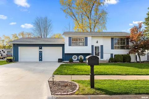 501 N Greenfield St, Tremont, IL 61568