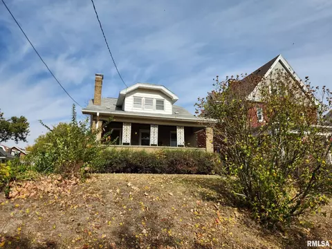407 E Illinois Ave, Peoria, IL 61603