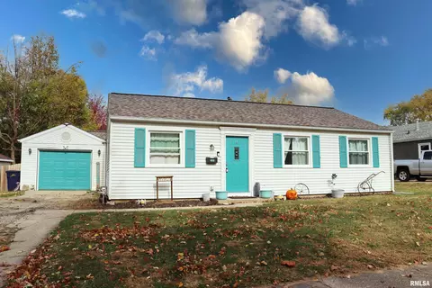 405 Joliet Rd, Marquette Heights, IL 61554