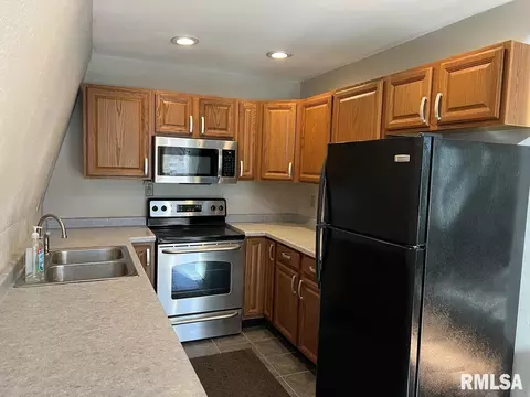 432 Hurst Dr, Macomb, IL 61455 photo 21