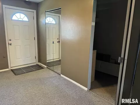 432 Hurst Dr, Macomb, IL 61455 photo 32