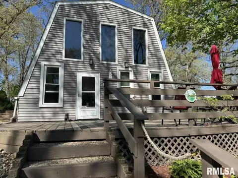 432 Hurst Dr, Macomb, IL 61455 photo 2