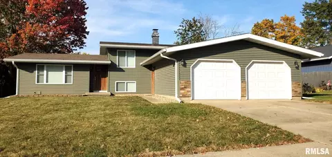 1480 E Sycamore St, Canton, IL 61520