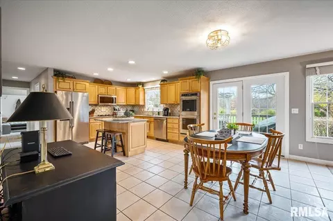 5922 W Deer Trace Ct, Dunlap, IL 61525 photo 13