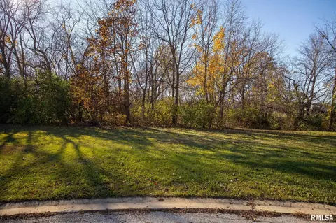 118 Susan Ct, East Peoria, IL 61611